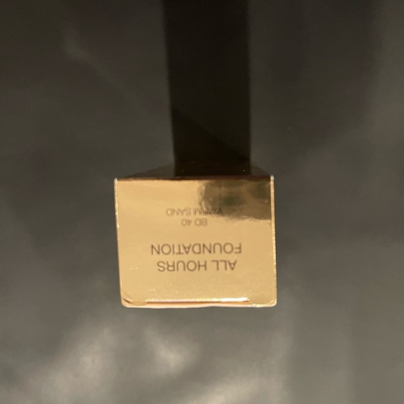 NIB Lot of 2 YSL All Hours Foundation BD 40 warm sand  .84oz each - Picture 2 of 3